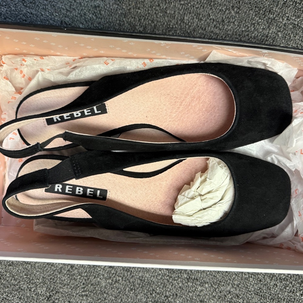 Rebels Women's Black Suede Loafers